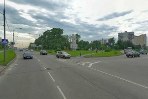 Круговое движение между 8-м и 9-м микрорайонами. Скриншот с сервиса maps.ya.ru