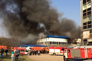 Крупный пожар на складе Северной промзоны. © Зеленоград24, Сергей Б.
