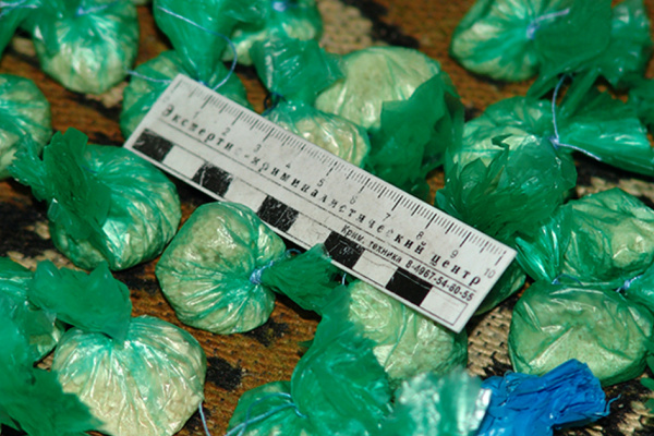 Обнаруженные закладки с героином. Фото пресс-службы Солнечногорского ОМВД