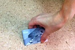 Подмосковного жителя задержали за кражу денег с чужой банковской карты