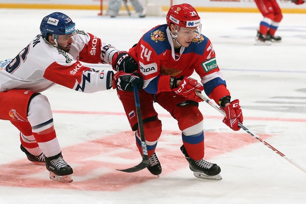 Павел Порядин в атаке. Фото Федерации хоккея России