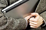 Жительница Зеленограда украла ноутбук у своего пожилого отца