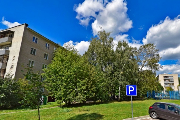 Пятиэтажки в 18 микрорайоне. Фрагмент панорамы с сервиса Яндекс.Карты
