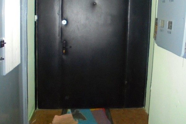 Незаконная перегородка с дверью в общем коридоре корпуса 1512. Фото: mos.ru/mgi/