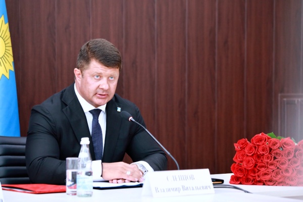Владимир Слепцов после избрания на должность главы. Фото с сайта solreg.ru