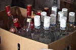 Около 5,5 тысячи бутылок поддельной водки обнаружили в Елино
