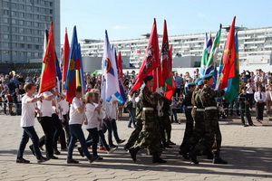Кадеты на праздновании Дня Победы на Центральной площади. Архивное фото «Зеленоград24»