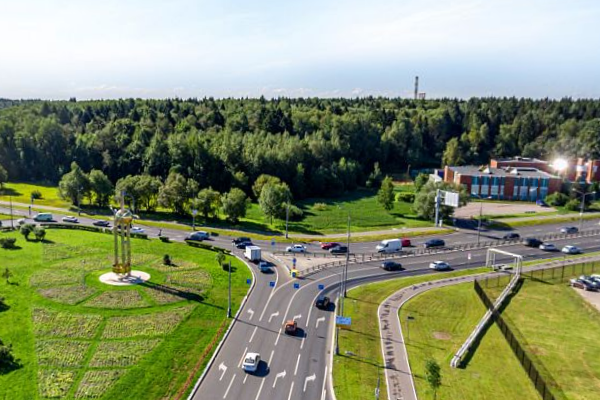 Участок под будущее строительство общежития. Фрагмент панорамы сервиса Яндекс.Карты