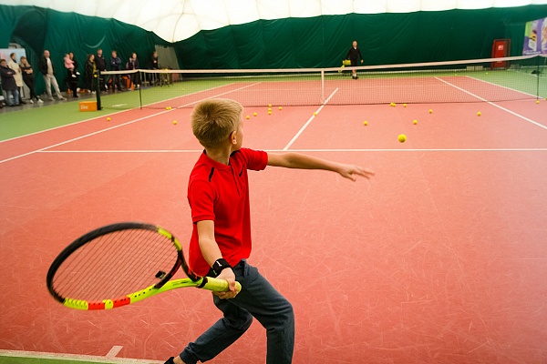 Большой теннис в PRO-Club Зеленоград. Фото Жанны Озериной