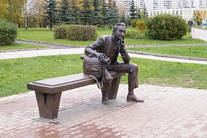 Скульптура Игоря Покровского в 15 микрорайоне. Фото с сайта panoramio.com