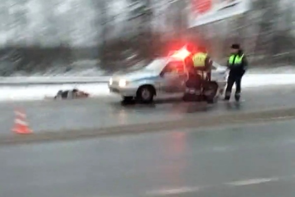 Последствия ДТП на Ленинградском шоссе. Кадр из видеозаписи очевидца