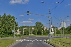 Перекресток напротив корпуса 2022. Фрагмент панорамы с сервиса maps.yandex.ru
