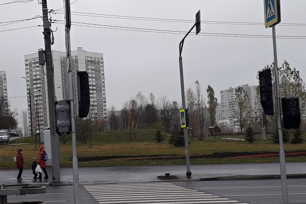 Новый светофор напротив Хосписа. Фото «Зеленоград24»