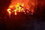 Деревянный дом сгорел на Кутузовском шоссе в Зеленограде