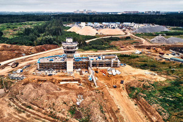 Стройплощадка ВПП-3 в Шереметьево в июле 2018 года. Фото с сайта agaa.ru