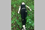 Полиция устанавливает личность найденной в лесу мертвой женщины