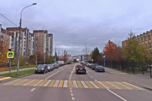 Улица 2-ая Пятилетка в районе места ДТП. Фрагмент панорамы с сервиса Атлас Москвы