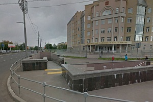 Переход на перекрестке Панфиловского проспекта и улицы Каменки. Фрагмент панорамы с сервиса Google Maps