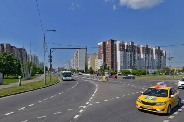 Перекресток улиц Новокрюковской и Логвиненко. Фрагмент панорамы с сервиса Яндекс.Карты