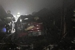 Четыре автомобиля сгорели при пожаре в автосервисе на Сосновой аллее
