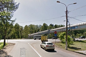 Выезд из Ржавок на Ленинградское шоссе. Фрагмент панорамы с сервиса Google Maps