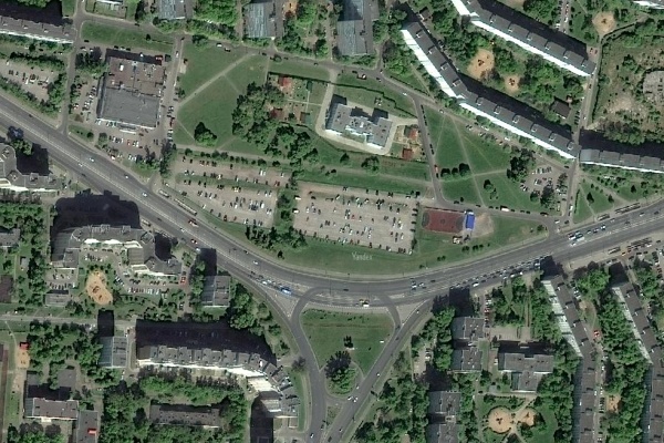 Действующие стоянки в 9 микрорайоне. Изображение со спутника сервиса Яндекс.Карты