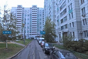 Местный проезд у корпуса 418. Фрагмент панорамы с сервиса Атлас Москвы