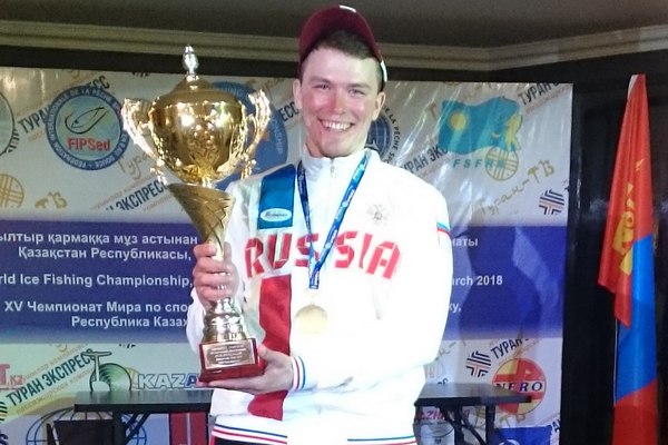 Дмитрий Елисеев на чемпионате мира по зимней рыбалке в Казахстане. Фото с личной страницы спортсмена в сети «ВКонтакте»