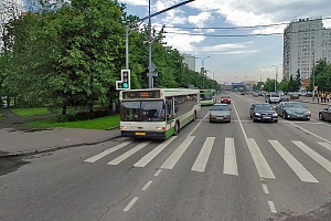 Центральный проспект на пересечении с Яблоневой аллеей. Скриншот с сервиса maps.ya.ru 